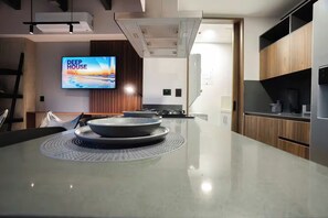 Apartment, Balcony, City View | Private kitchen - Apartamento Mixa (Medellín)