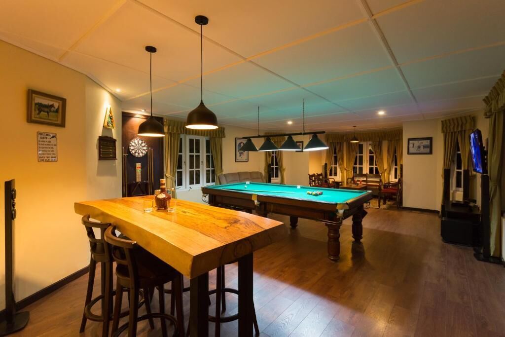 Deluxe Double Room, Mountain View | Games room