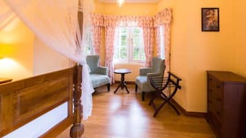 Deluxe Double Room, Mountain View | Interior