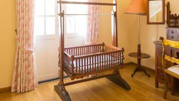 Deluxe Double Room, Mountain View | Interior