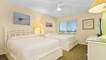 Desk, laptop workspace, free WiFi, bed sheets