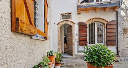 "Agli Artisti" am Gardasee – Ferienhaus mit Seeblick in Vesio, Tremosine