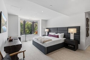 Iron/ironing board, WiFi - Village Luxe | Ski-in/Ski-out | Heated Pool & Spa (Beaver Creek)