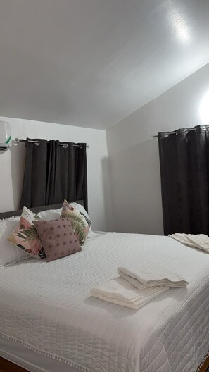Iron/ironing board, WiFi, bed sheets - Perfect Caribbean Getaway for Families, Couples & Friends (Montego Bay)