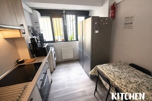 Gemeinsamer Schlafsaal, 1 Schlafzimmer | Eigene Küche