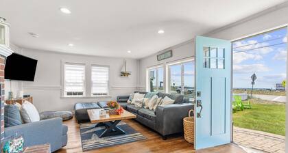Craigville Beach Compound | 4 Private Suites · Ocean View