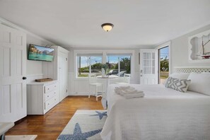 6 habitaciones, tabla de planchar con plancha, cuna de viaje y wifi 