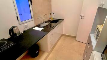 Fridge, microwave, stovetop, toaster