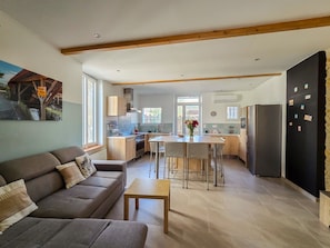 TV - La Gastine, Air-cond townhouse, Médoc & Ocean (Castelnau-de-Médoc)