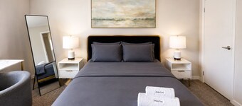The Crestline Stay | Hoover Townhome 2BR