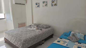 Sistema de insonorización, tabla de planchar con plancha y wifi gratis