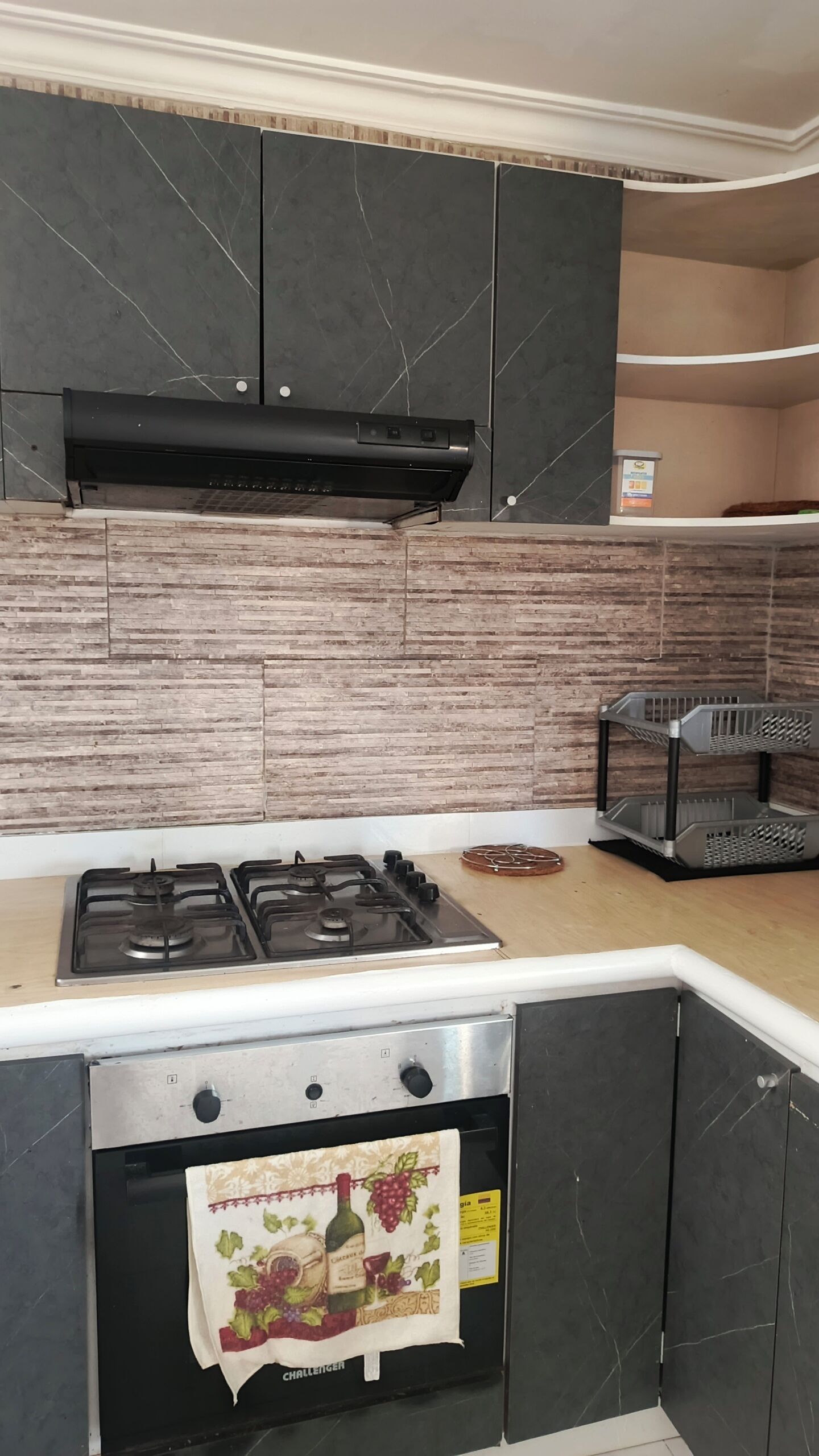 Luxury Apartment, 3 Bedrooms, Balcony, Beach View | Private kitchen