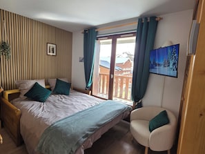 Room - Vrbo Property (Val Thorens)