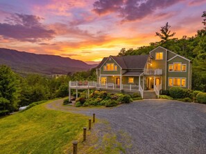 Exterior - Secluded Retreat Endless Mtn Views, Rushing Stream (Moorefield)