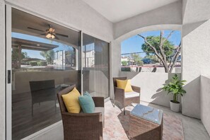 Terrace/patio - Scottsdale Oasis Retreat  Pool, BBQ, EV Parking (Scottsdale)