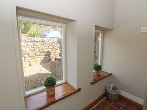 Interior - Pearls Farm One (Macclesfield)