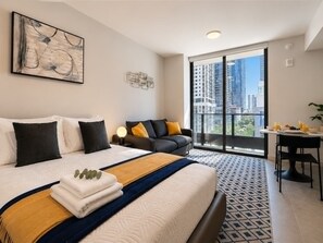 House | 1 bedroom - Wellness Studio Rooftop Pool Skyline Views (Miami)