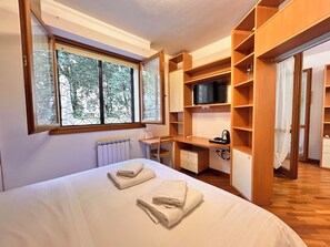 Room - Vrbo Property (Firenze)