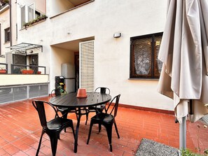 Outdoor dining - Vrbo Property (Firenze)
