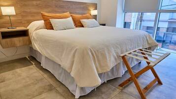 Iron/ironing board, WiFi, bed sheets