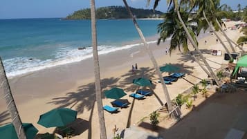 Deluxe Double Room, Balcony, Ocean View | Beach