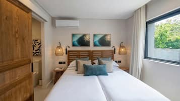 Family Duplex, Balcony, Beach View | Iron/ironing board, free WiFi