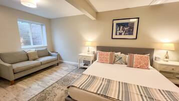 4 Schlafzimmer, Bügeleisen/Bügelbrett, WLAN, Bettwäsche