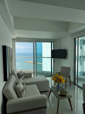 Living area - Breathtaking Ocean Views: Comfort and Style in Palmetto Eliptic (2 Bed / 2 Bath) (Cartagena de Indias)