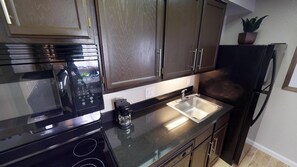 Private kitchen - 2 Units: 1BR Suite w/ Full Kitchen & Outdoor Pool | 2.8 Mi to Nixon Library (Brea)