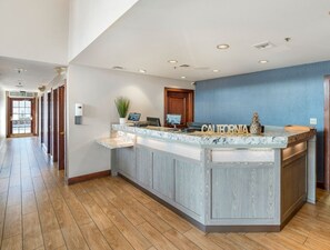 Lobby - 2 Units: 1BR Suite w/ Full Kitchen & Outdoor Pool | 2.8 Mi to Nixon Library (Brea)