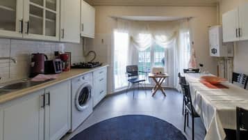 Family Villa, Patio, Garden View | Private kitchen