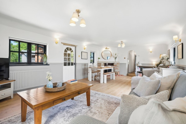 Five Acres Cottage - Hertfordshire