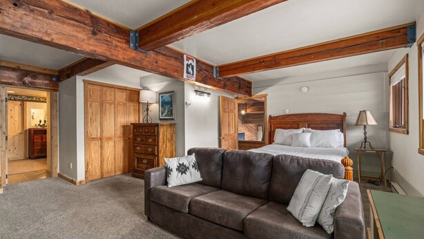 4 chambres, bureau, Wi-Fi, draps fournis