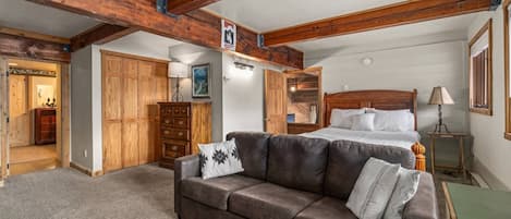 4 chambres, bureau, Wi-Fi, draps fournis