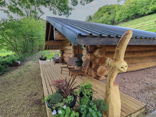 Owl Valley Cabin