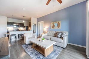 Smart TV - Landing | Amazing 2BD, Game Room, Pool (Wichita)