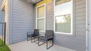 Terrace/patio - Landing | Spectacular 1BD, Gym, Pool (Austin)