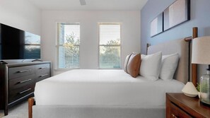 Desk, iron/ironing board, WiFi, bed sheets - Landing | Spectacular 1BD, Gym, Pool (Austin)