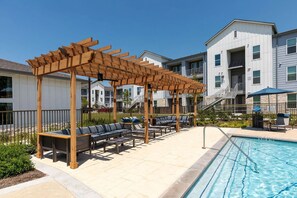 Pool - Landing | Beautiful 2BD, Pool, Gym (Austin)