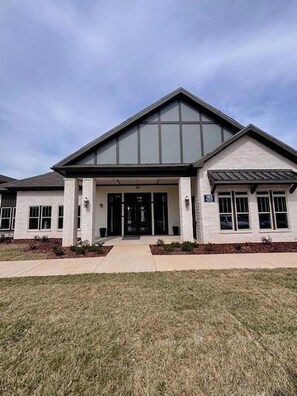 Exterior - Landing | Spectacular 2BD, Gym, Clubhouse (Asheville)