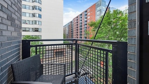 Property grounds - Landing | Chic 2BD in Logan Circle (Washington)