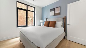Desk, iron/ironing board, WiFi, bed sheets - Landing | Chic 2BD in Logan Circle (Washington)