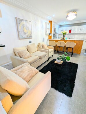 Living area - COMFORT ET STYLE AU COEUR DE LA VILLE (LOME)