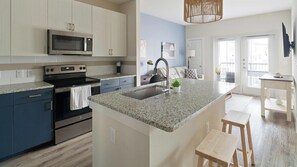 Fridge, dining tables - Landing | Chic 1BD, Clubhouse, Pool (Conroe)