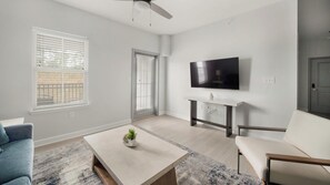 Smart TV - Landing | Beautiful 2BD, Clubhouse, Pool (Ooltewah)