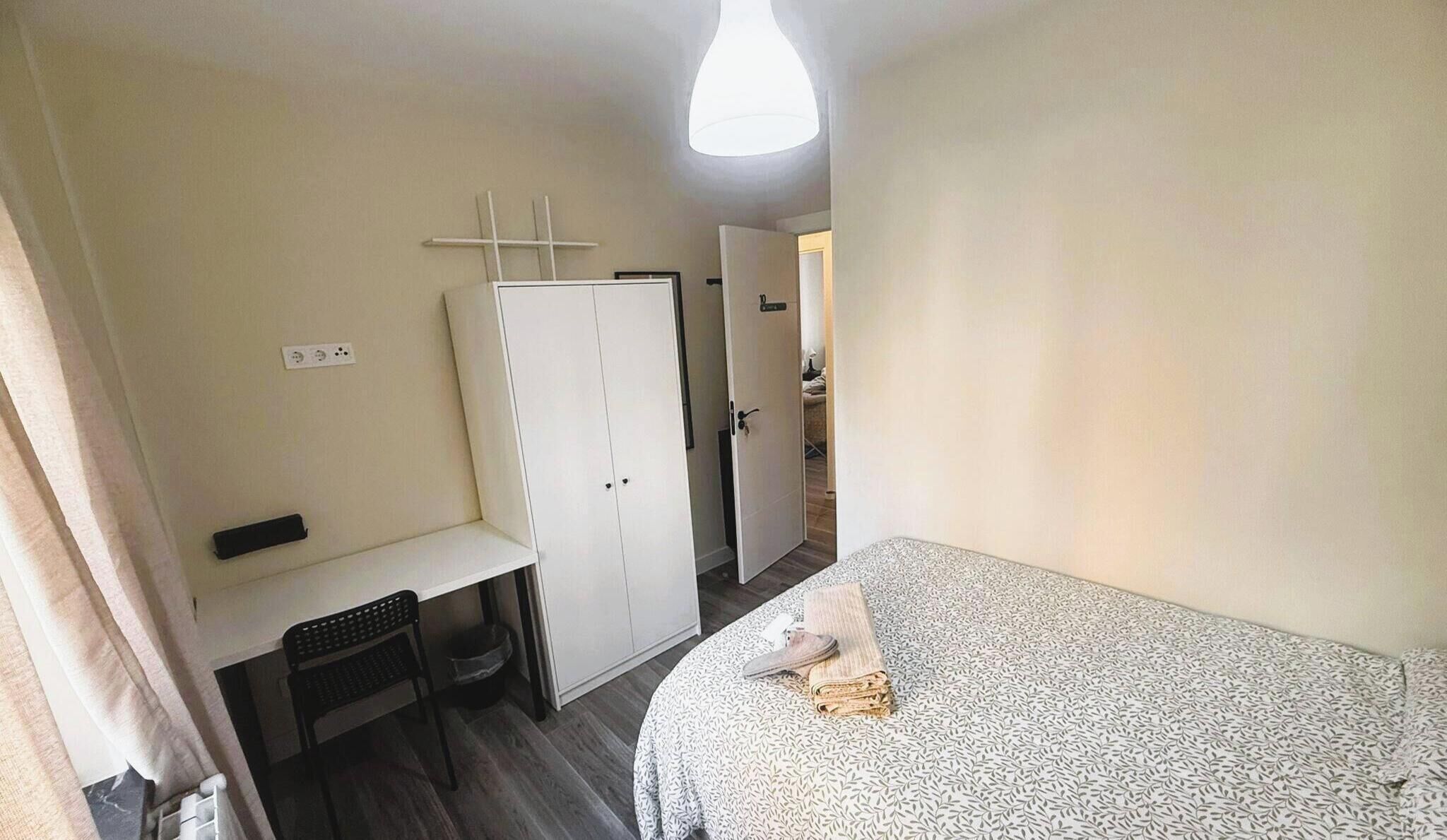 Slaapzaal, 1 slaapkamer, uitzicht op tuin | 1 slaapkamer
