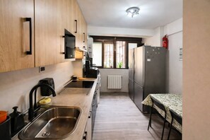 Shared Dormitory, 1 Bedroom, Accessible | Interior - Room-cozy Guest Room in Central Madrid - (Madrid)