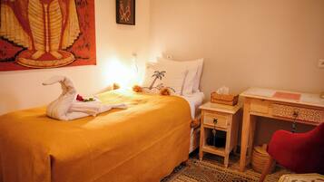 Chambre Simple Deluxe | Coffres-forts dans les chambres, Wi-Fi gratuit