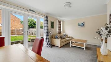 House | 3 bedrooms, Internet