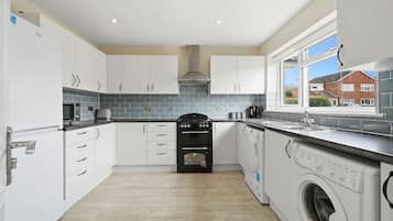 House | 3 bedrooms, Internet